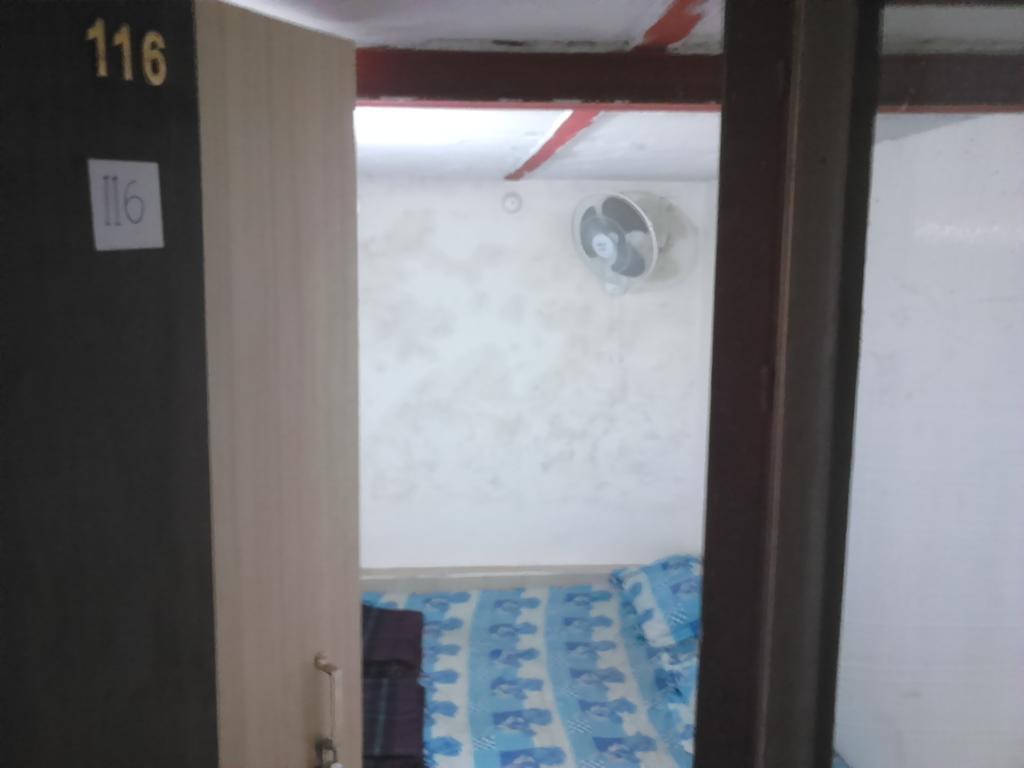 Leela Guest House Varanasi Room photo