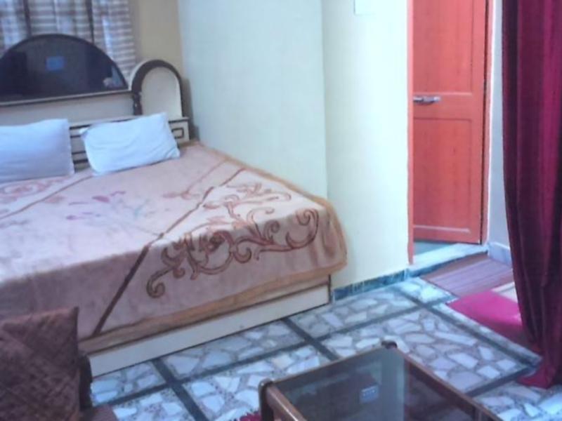 Leela Guest House Varanasi Exterior photo