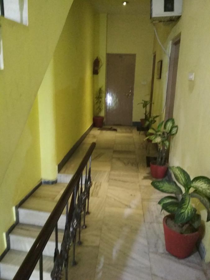Leela Guest House Varanasi Exterior photo